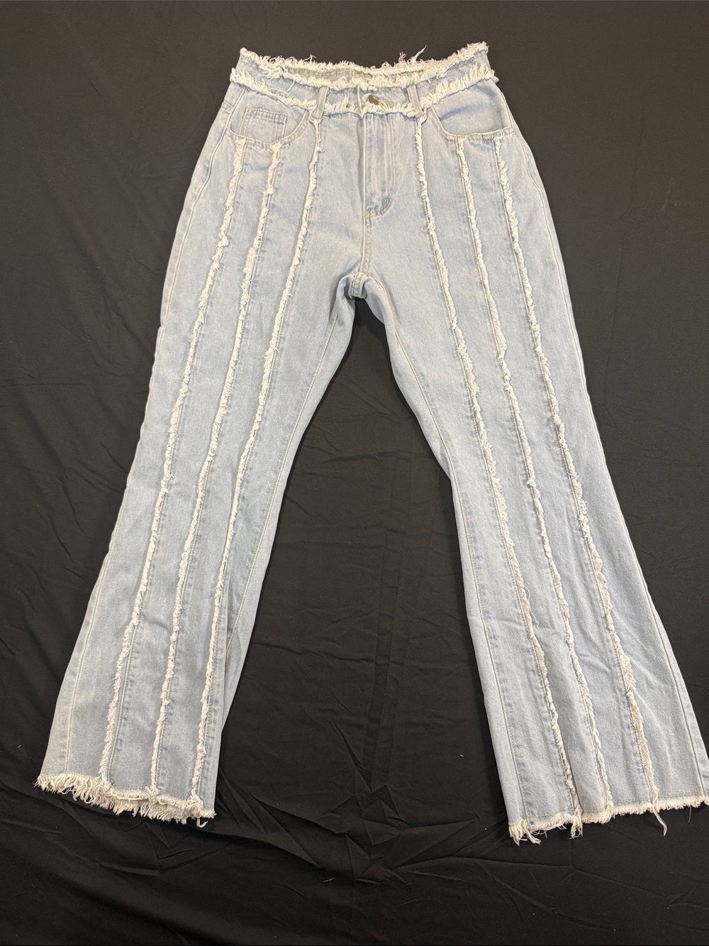 Light Wash Frayed Seam High-Waist Women’s Jeans Size Medium 28 Y2K
